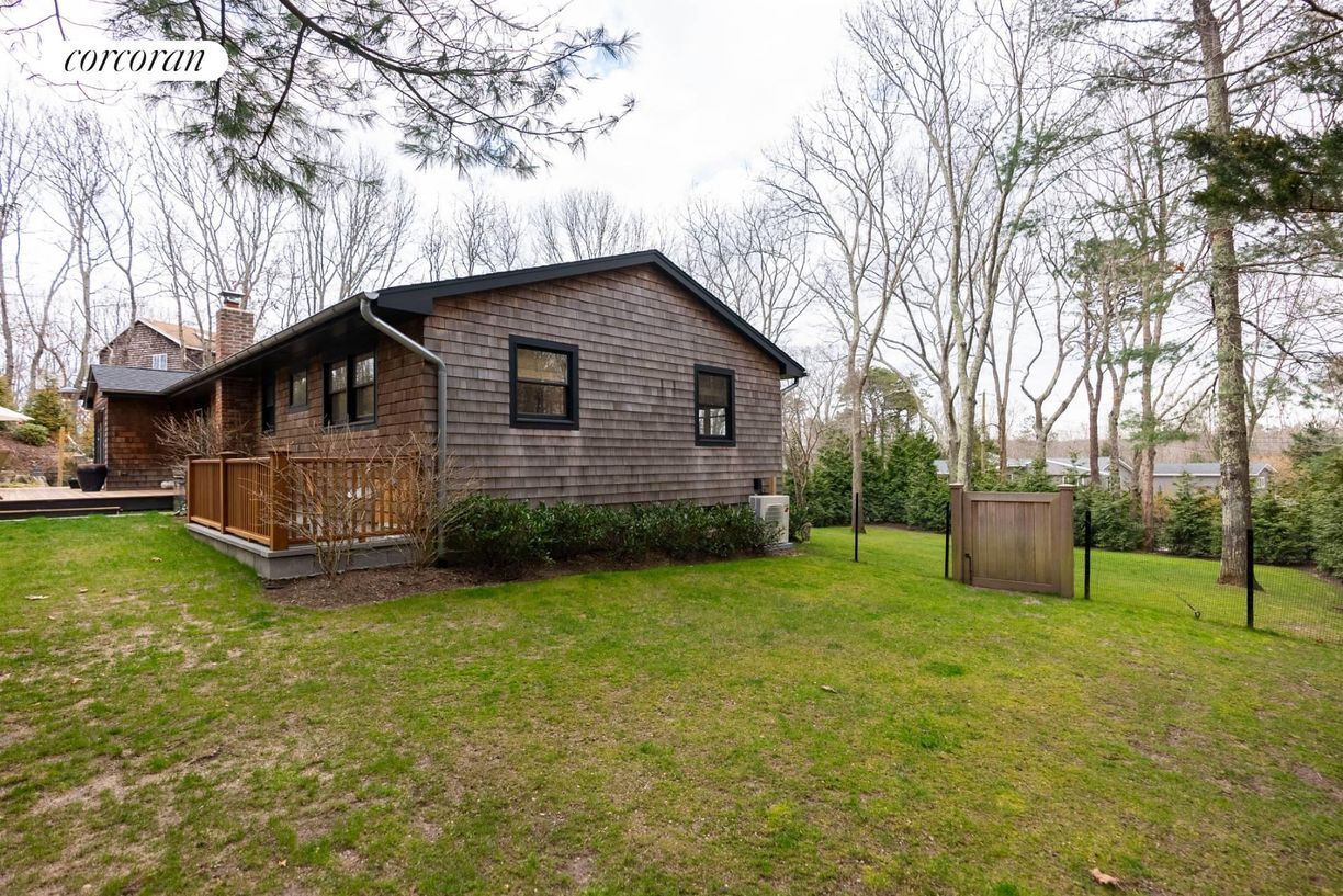 Building Photo - 35 Sylvan Ln