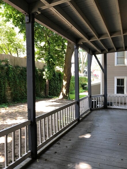 private back porch - 20 Grant St