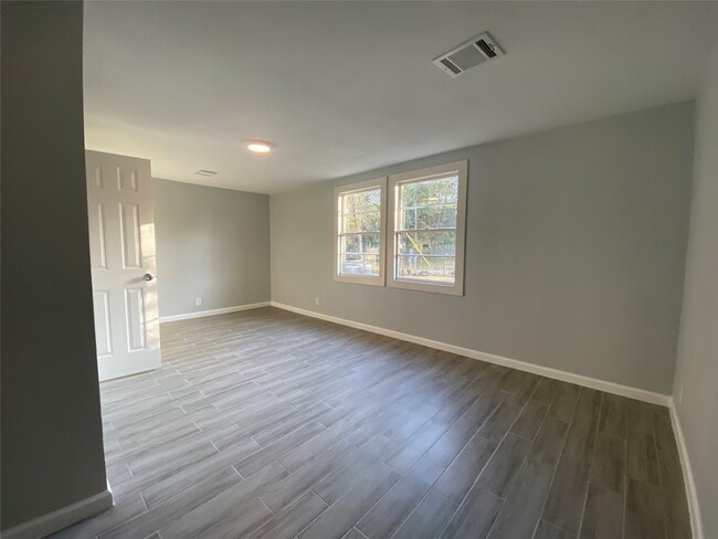 Building Photo - 4802 Burma Rd