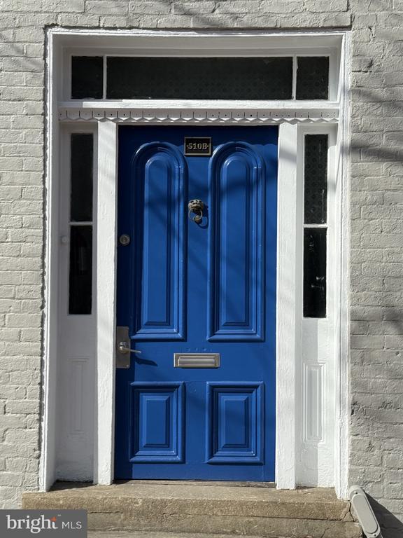 Building Photo - 510 Caroline St