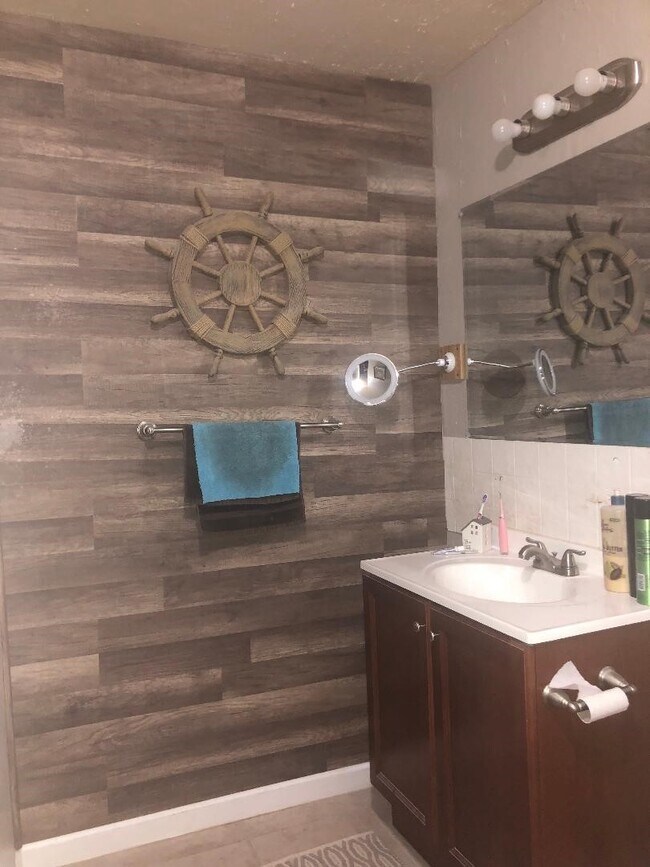 Building Photo - 5307 Treepoint