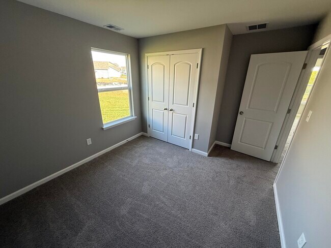 Building Photo - 6061 Arbor Wds Wy