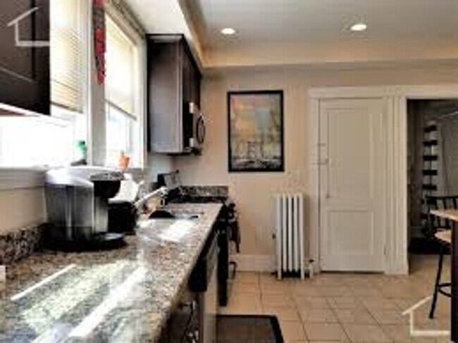 Building Photo - Parking Included, In-Unit Washer and Dryer...