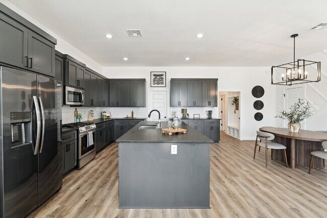 Building Photo - Fully Furnished Home in Broken Arrow