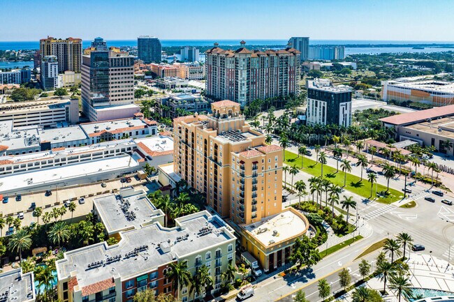 Building Photo - 651 Okeechobee Blvd
