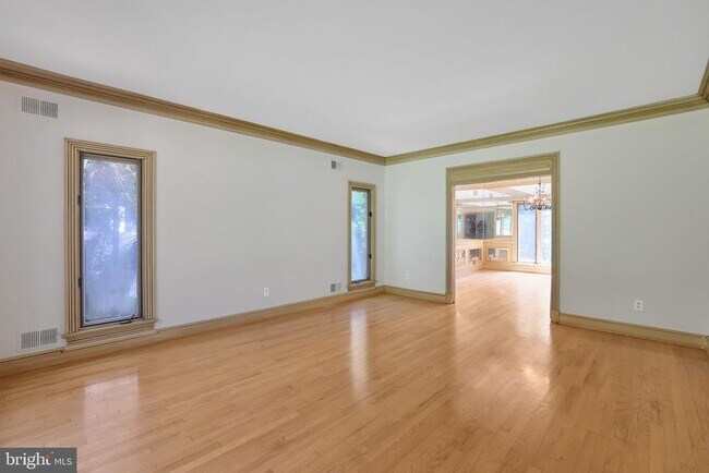 Building Photo - 8901 Iron Gate Ct