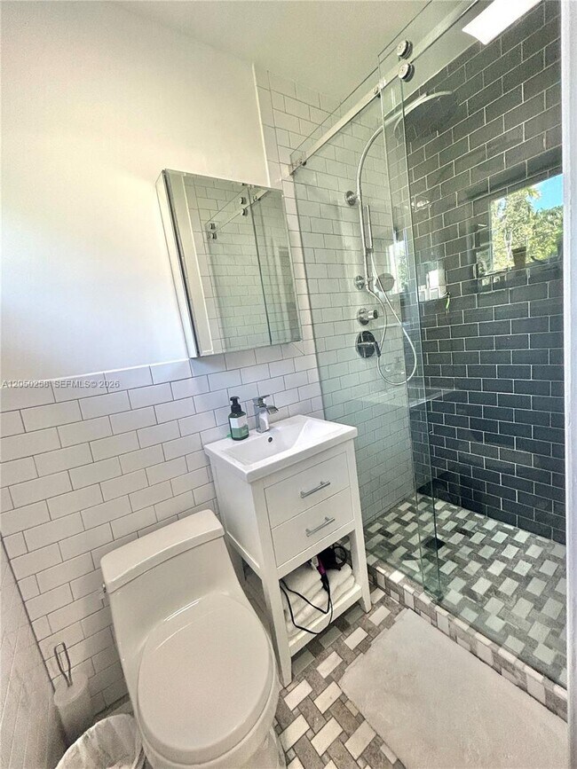 Building Photo - 416 Bayberry Dr