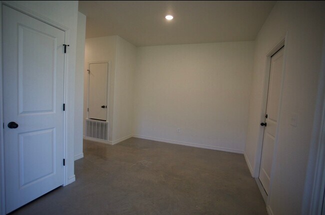 Building Photo - 4144 Long Creek Lane