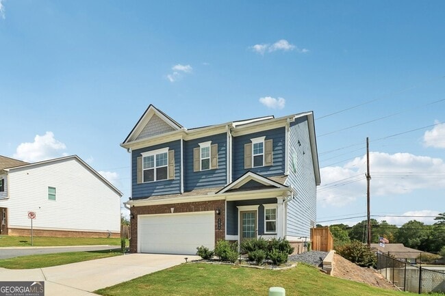 Building Photo - 3890 Clarington Dr