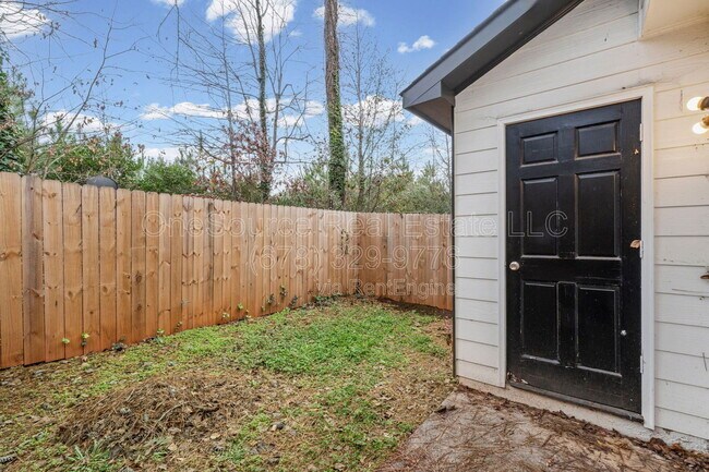 Building Photo - 1342 N Hampton Rd