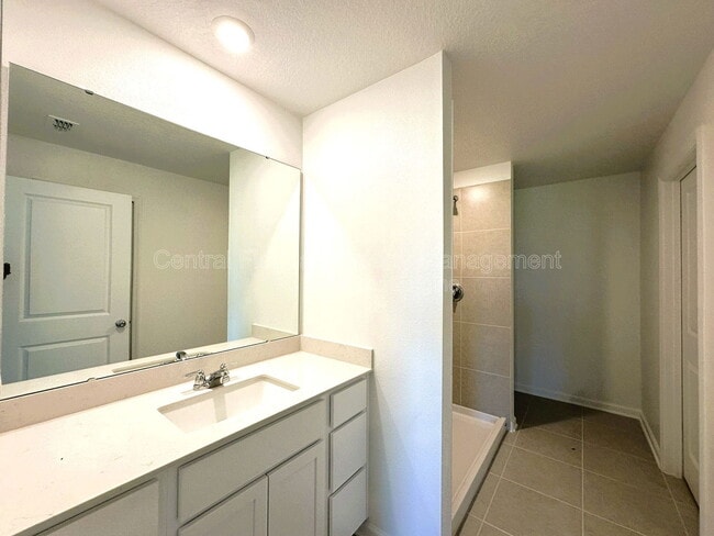 Building Photo - 3489 Chinotto Dr