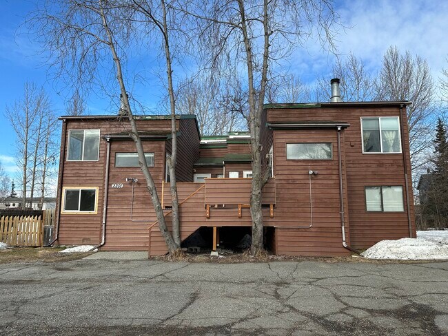 Primary Photo - 2201 E 66th Ave