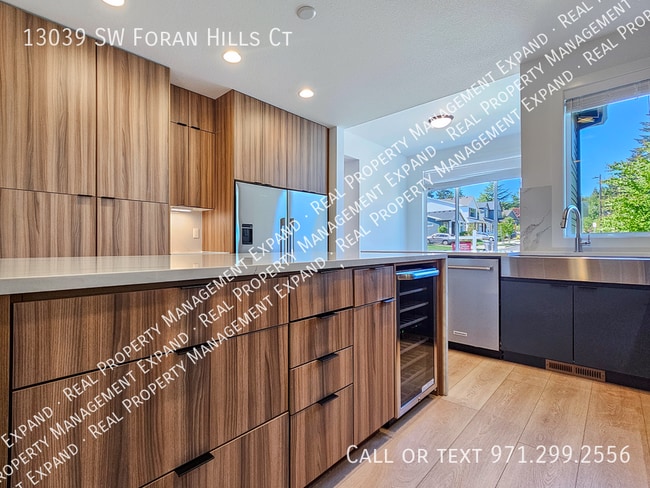 Building Photo - 13039 SW Foran Hills Ct