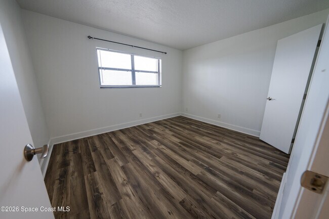 Building Photo - 500 Palm Springs Blvd