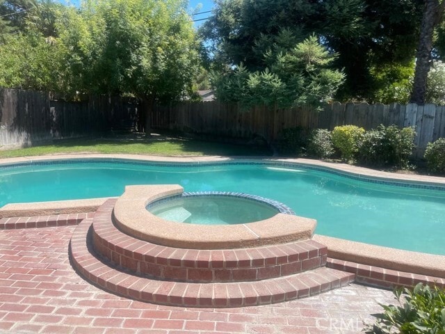 Building Photo - 1004 Wellington Dr