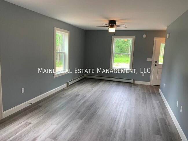 Building Photo - 15 Twin Oak Dr