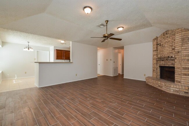 Building Photo - 6206 Bryant Pond Dr