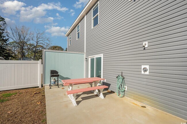 Building Photo - 503 30th Ave N