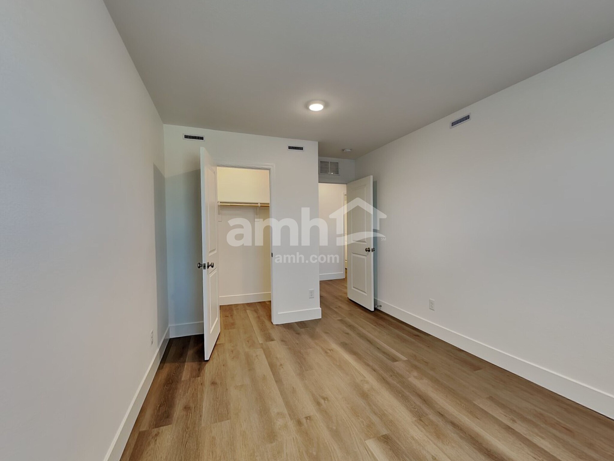 Building Photo - 9130 Fiesta Impatiens Ct
