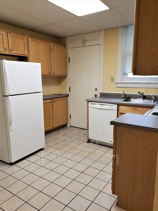 Building Photo - 205 Lehigh Ave