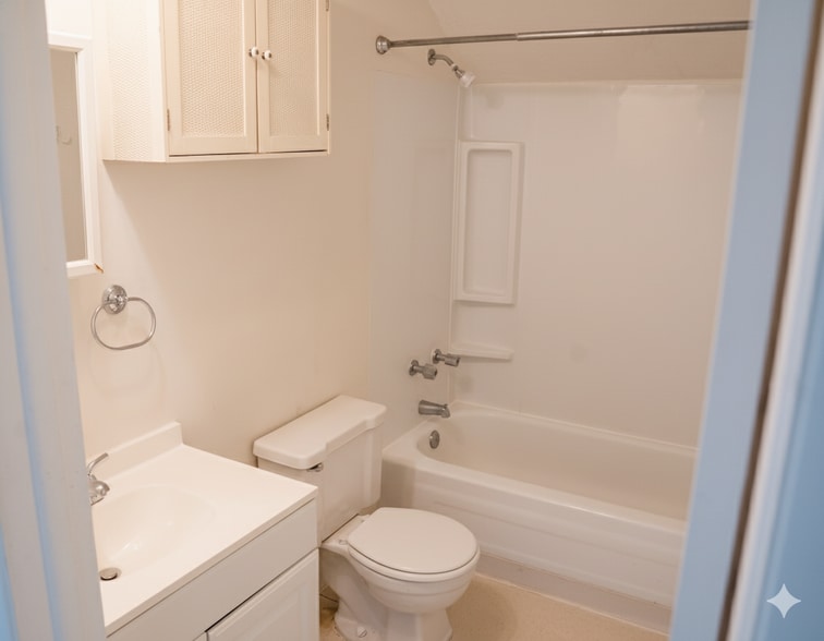 Building Photo - 603 Gott St