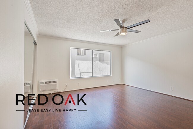 Building Photo - 1522 N Formosa Ave