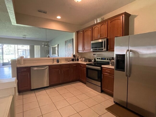 Building Photo - 3393 Shallot Dr