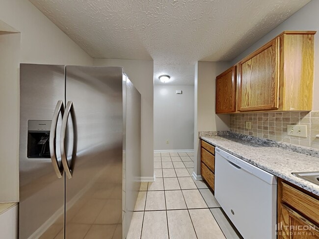 Building Photo - 557 Cembra Dr