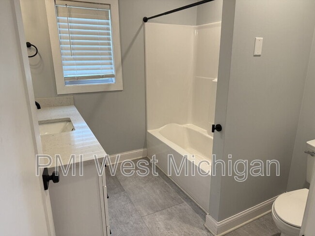 Building Photo - 1317 Morgan St NW