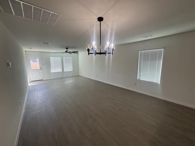 Building Photo - 423 Finch Cir