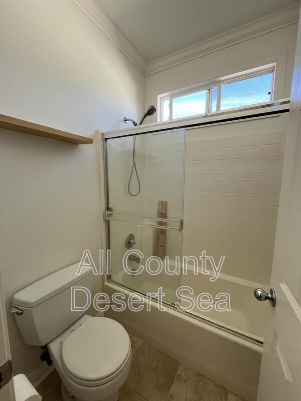 Building Photo - 16826 Clovergreen Ln