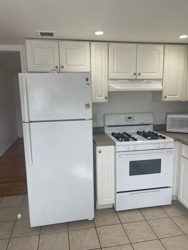 Building Photo - Myrtle Investment LLC