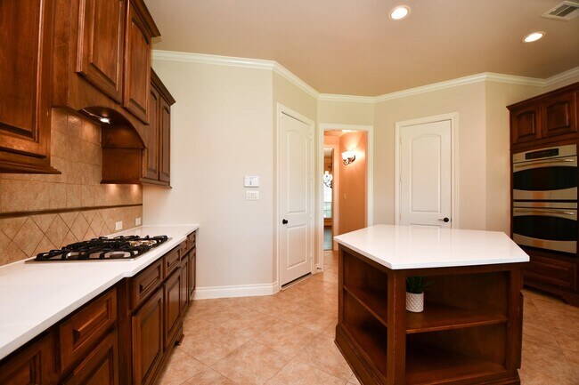 Building Photo - 8706 Stowe Creek Ln
