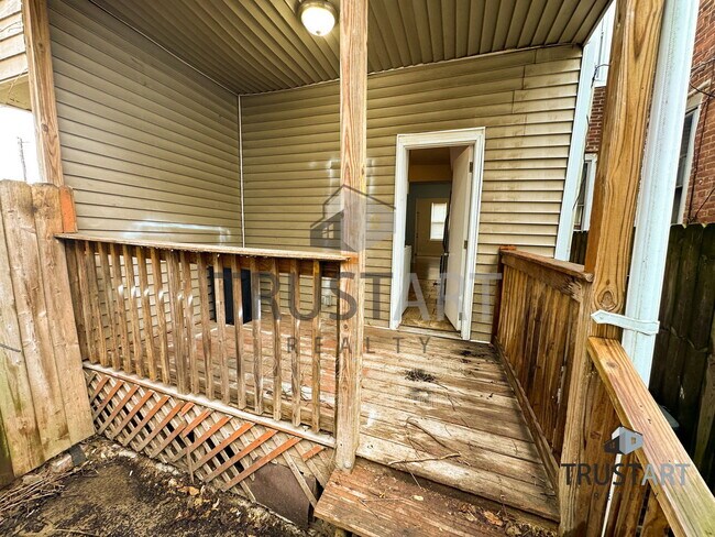 Building Photo - 2515 N Natrona St