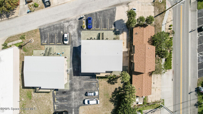 Building Photo - 420 Johnson Ave