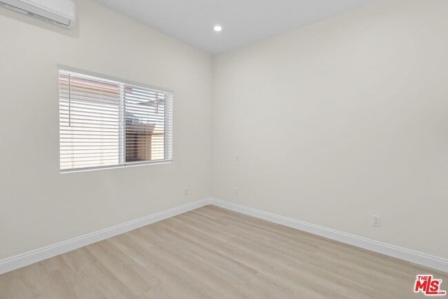 Building Photo - 2445 Harwood St