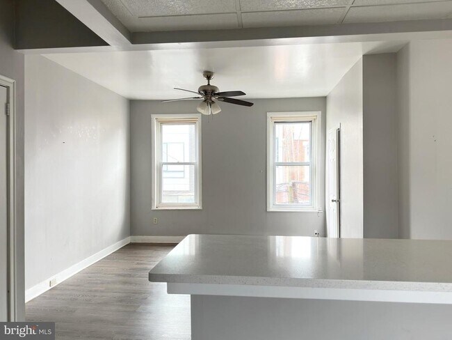 Building Photo - 1718 N Lambert St