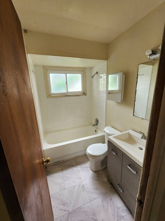 Building Photo - Move-In Special: Save $300 on This Charmin...