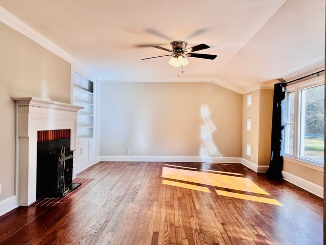 Building Photo - Beautiful 2BR Butner Home