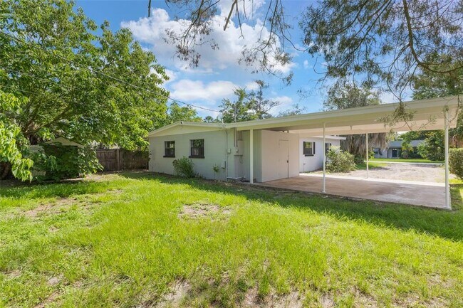 Building Photo - 212 Homewood Dr