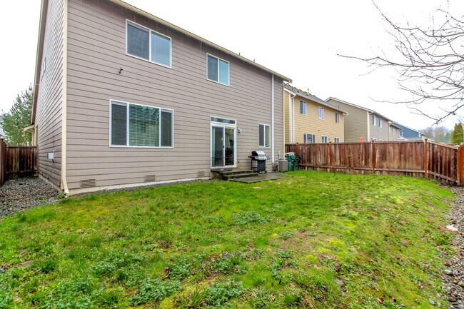 Building Photo - Beautiful Home in Highly Sought After Yelm...