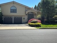Building Photo - 60 Parkside Dr