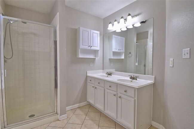 Building Photo - 807 Wild Petunia Way