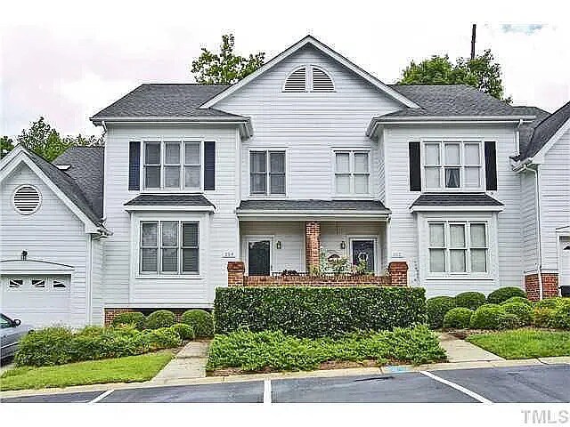 Primary Photo - Room in Townhome on Vinca Cir