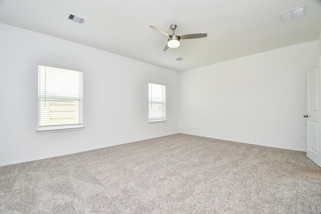 Building Photo - 6023 Ginevra Summers Dr