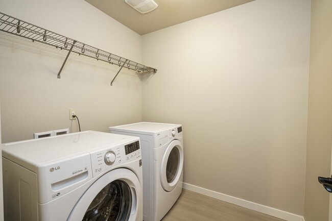 Building Photo - Primary Bedroom On the Main Floor  - 3 bed...