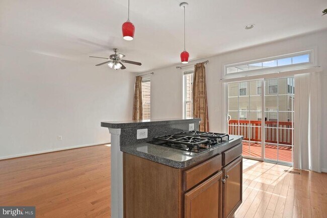 Building Photo - 22052 Dilworth Square