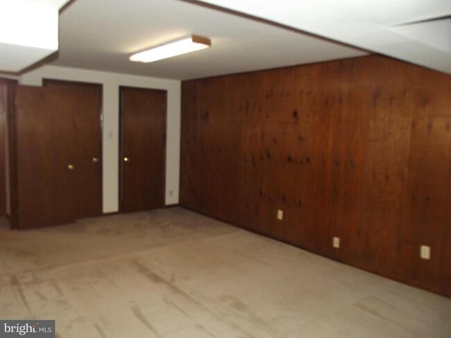 Building Photo - 8210 Riverside Rd