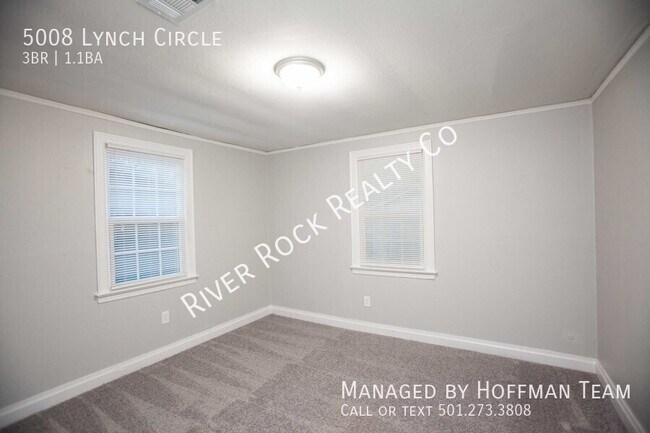 Building Photo - 5008 Lynch Dr
