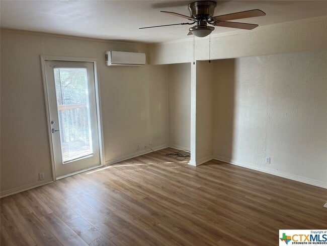 Building Photo - 230 Six Pines Rd